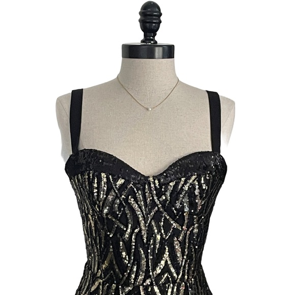 Dress The Population Corina Sequin Cocktail Dress - Picture 6 of 10